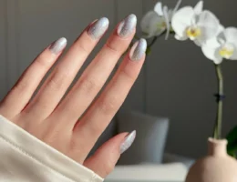 White Chrome Nails